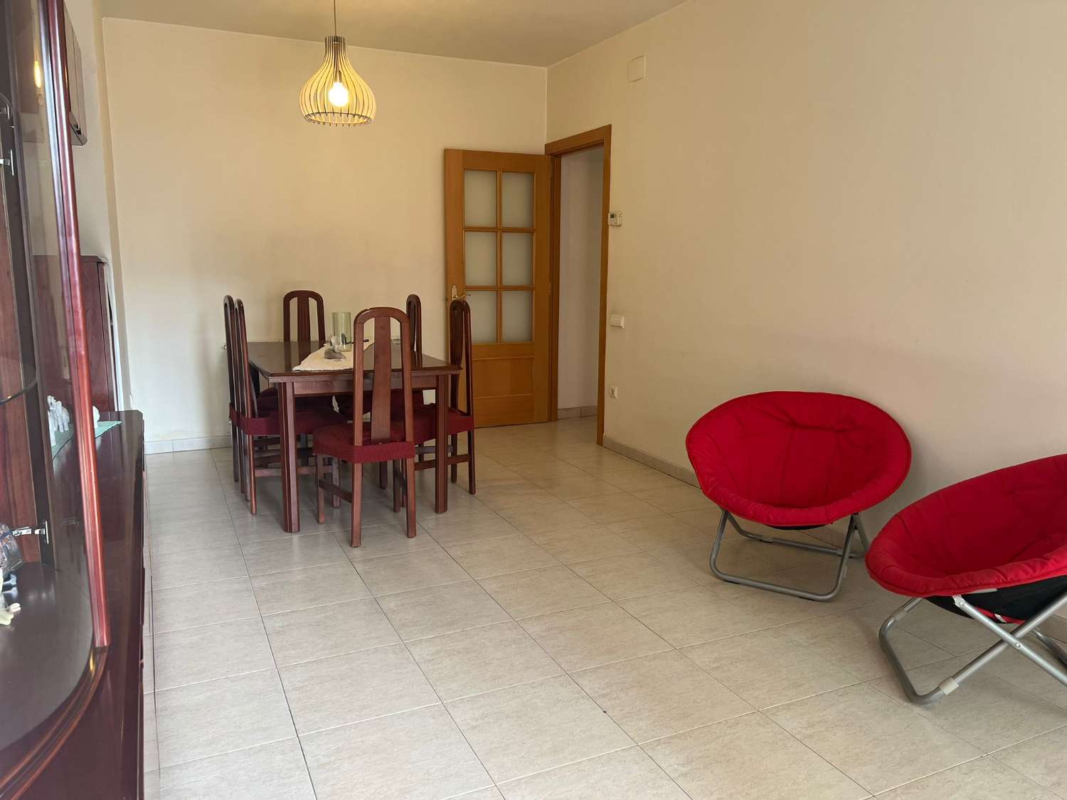 Sale of ground floor with patio in Sant Celoni.