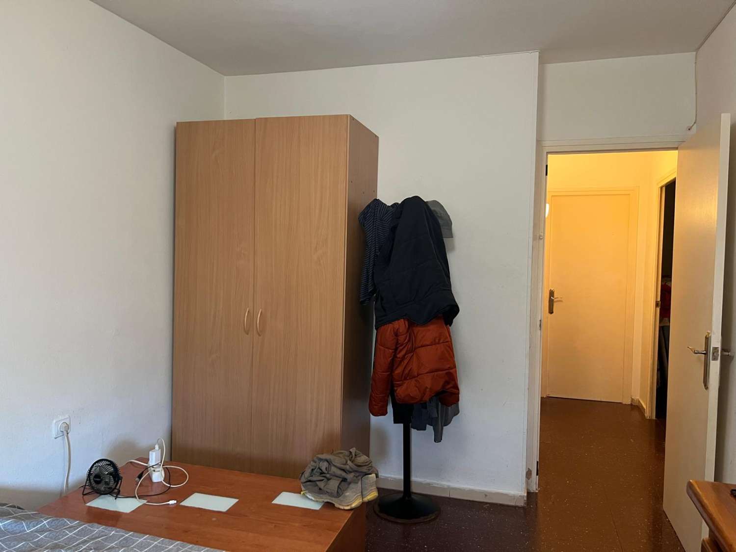 venta de piso de cuatro habitaciones en sant celoni