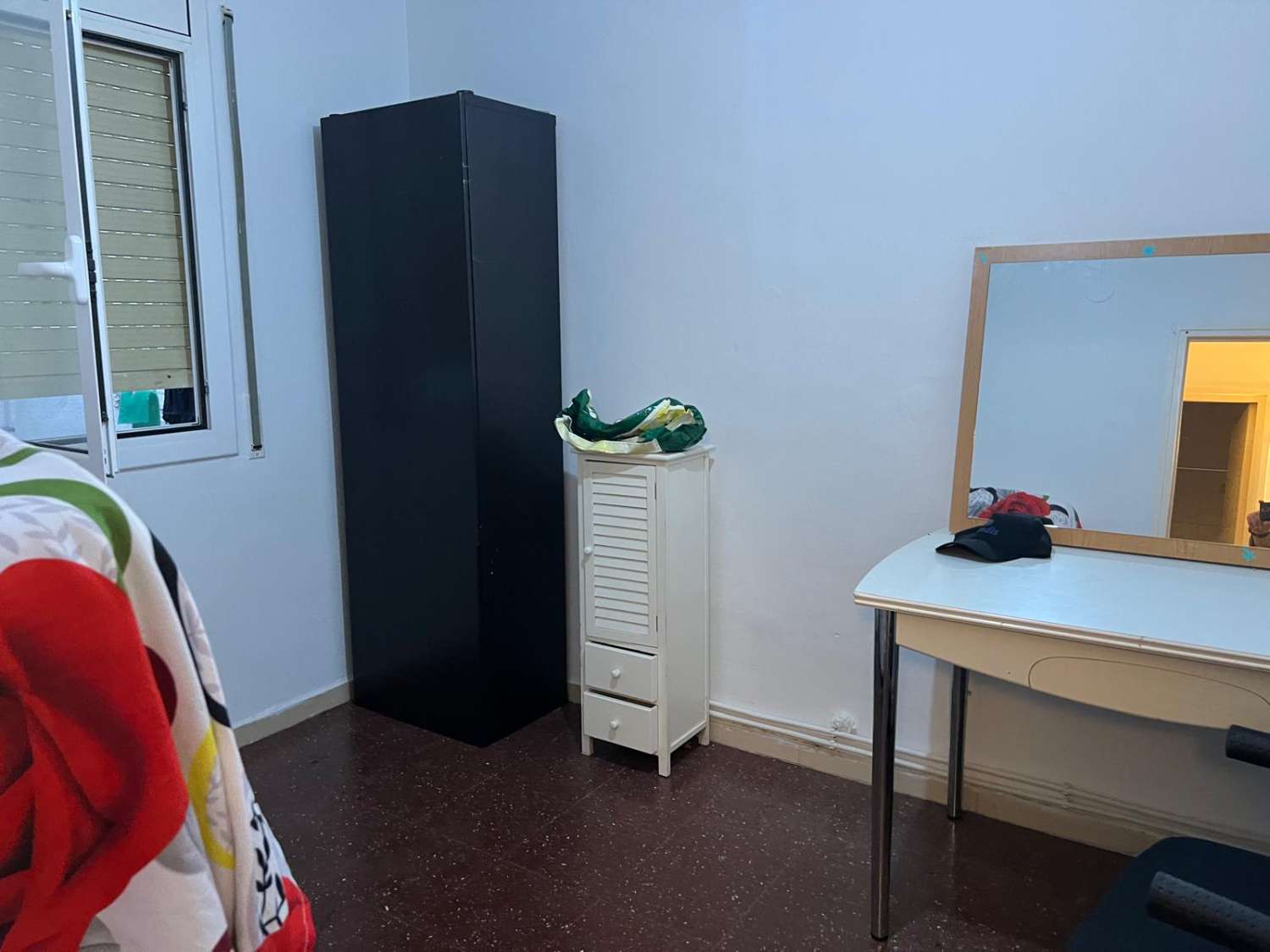 venta de piso de cuatro habitaciones en sant celoni