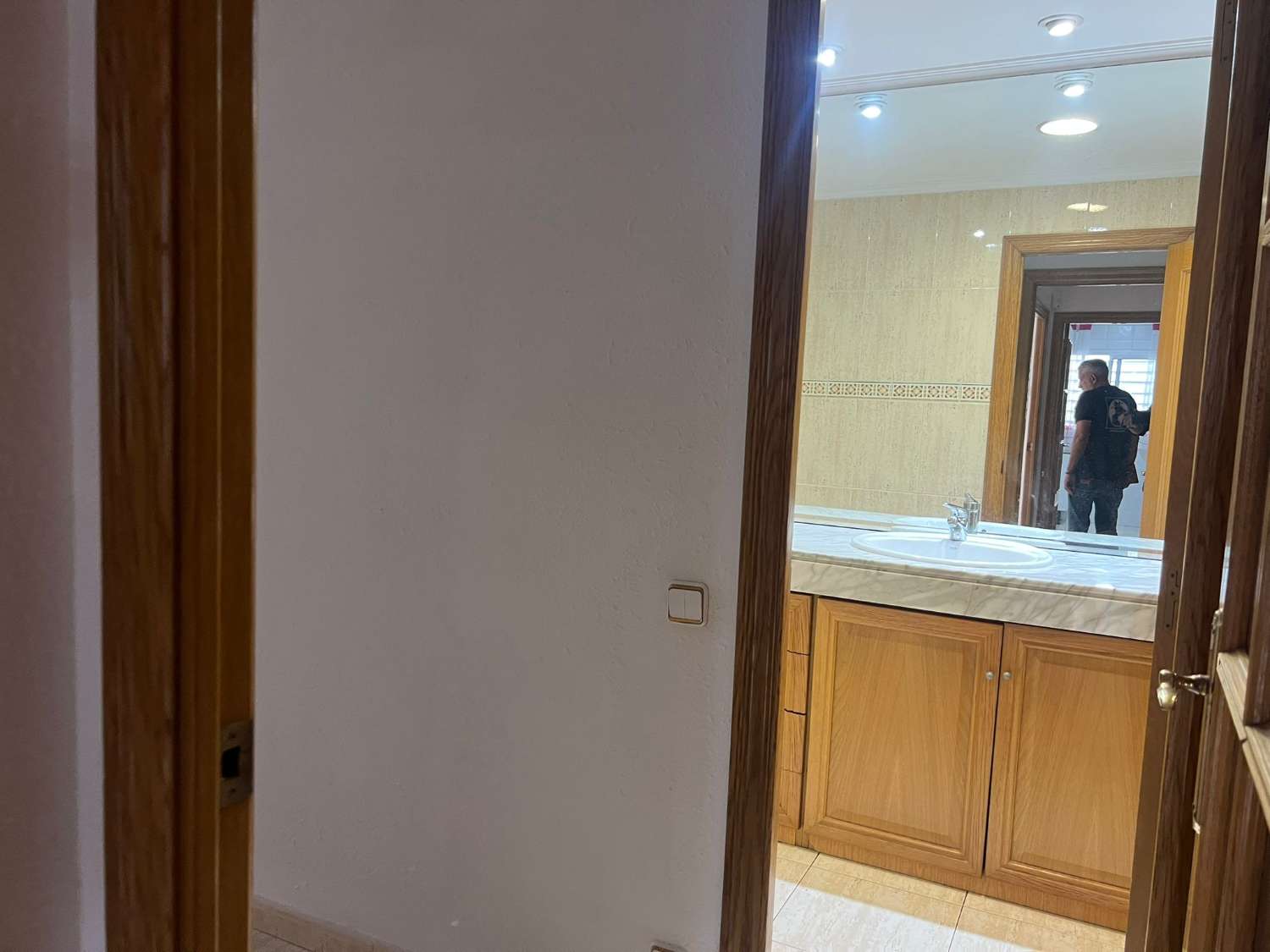 Venta de piso de 4 habitaciones en Santa Perpetua de Mogoda