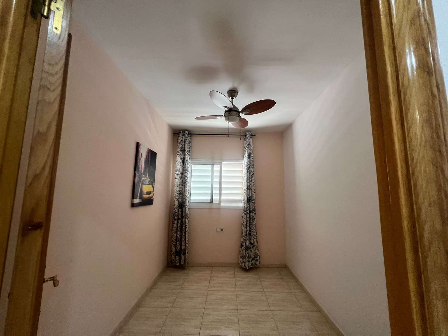 Venta de piso de 4 habitaciones en Santa Perpetua de Mogoda