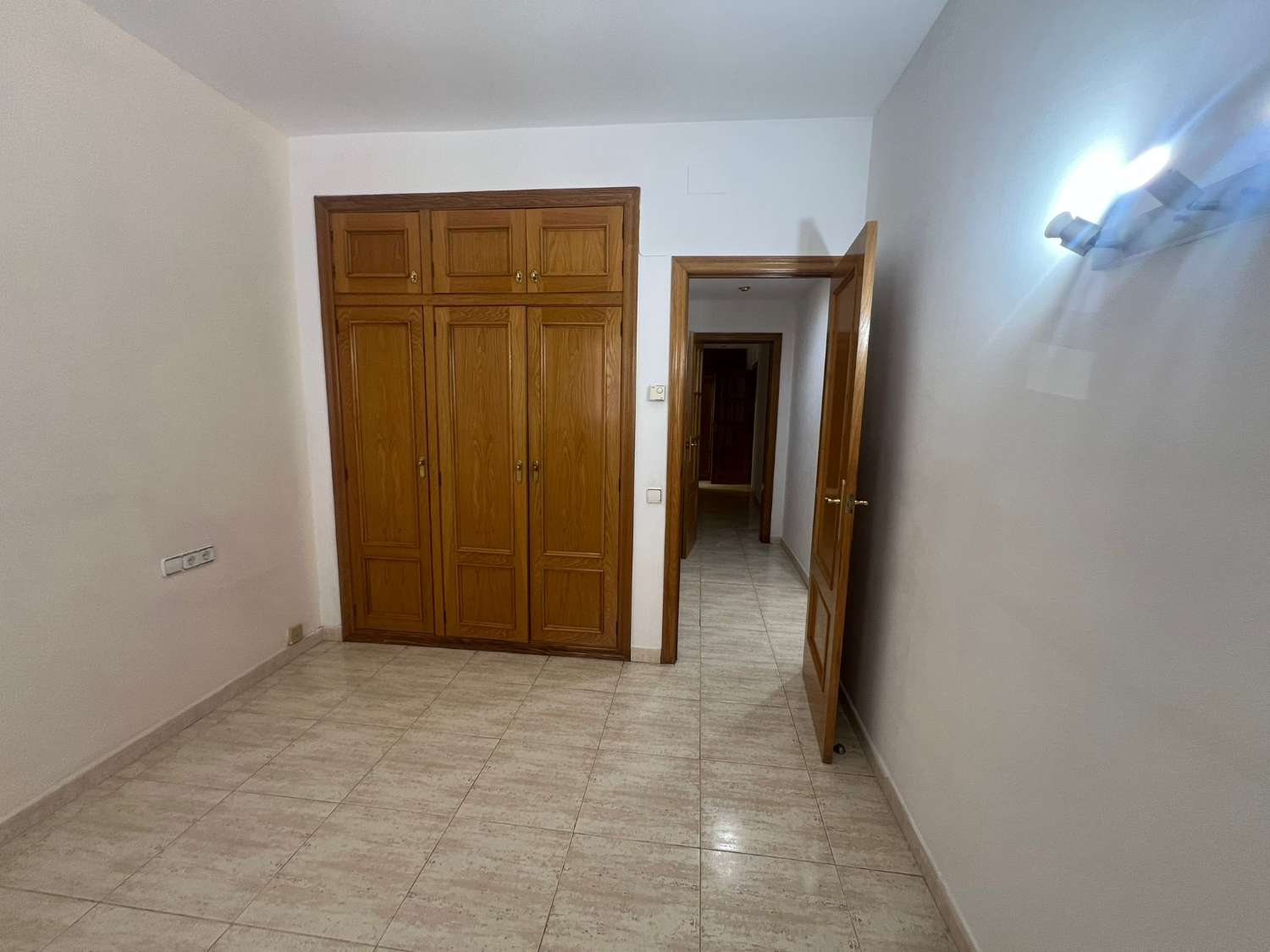 Venta de piso de 4 habitaciones en Santa Perpetua de Mogoda