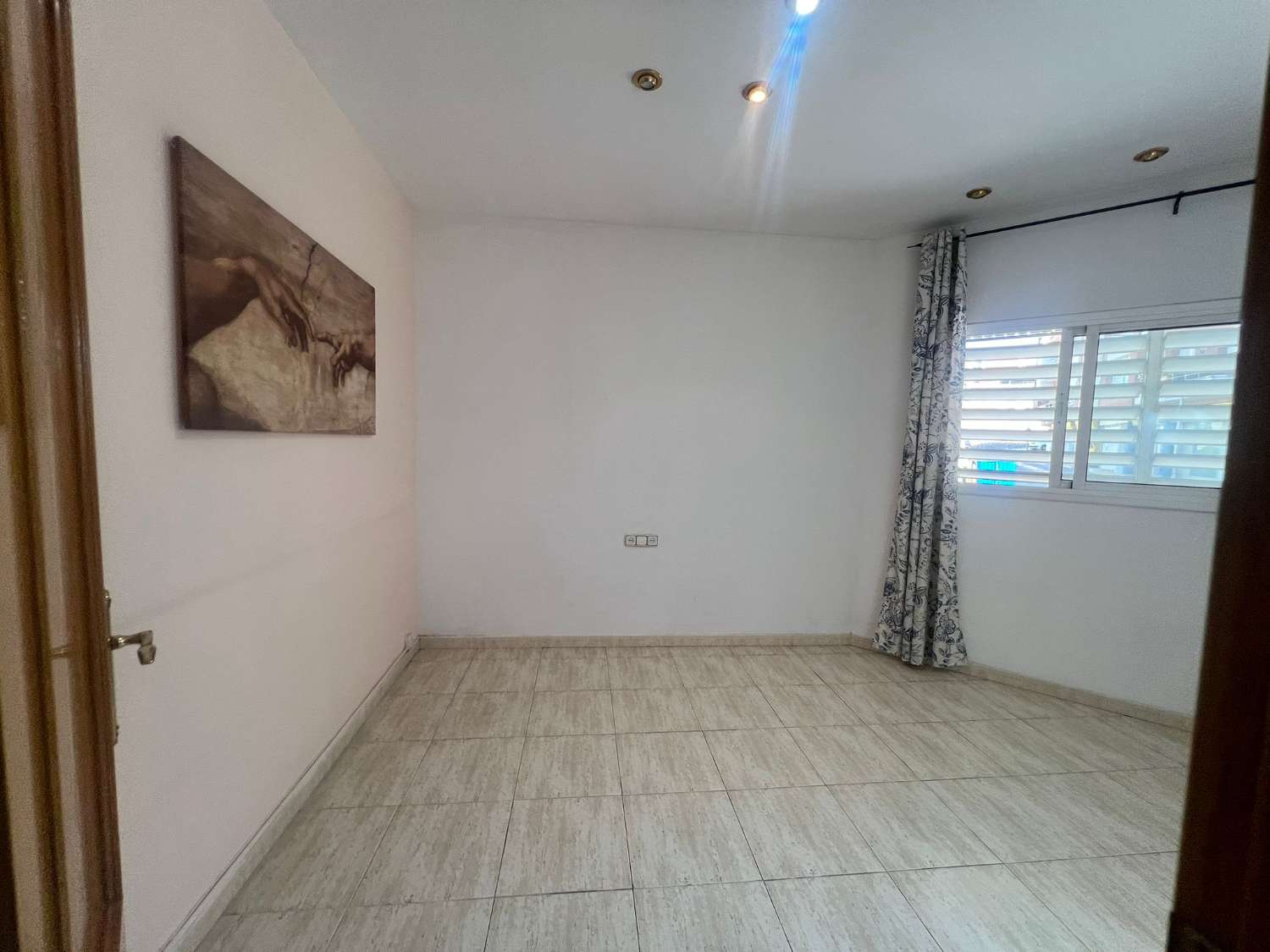 Venta de piso de 4 habitaciones en Santa Perpetua de Mogoda