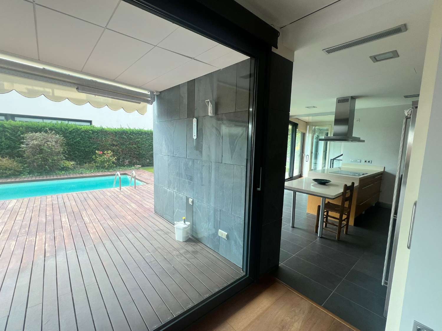 Moderna casa de lujo con vistas al mar en Premià de Dalt – a solo 20 minutos de Barcelona