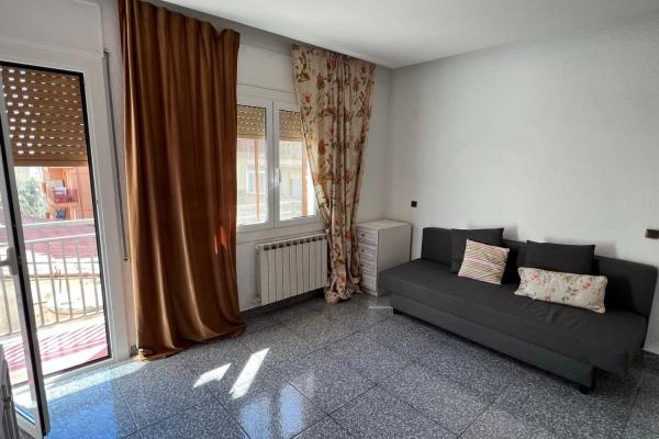 Alquilo estudio en Mataró